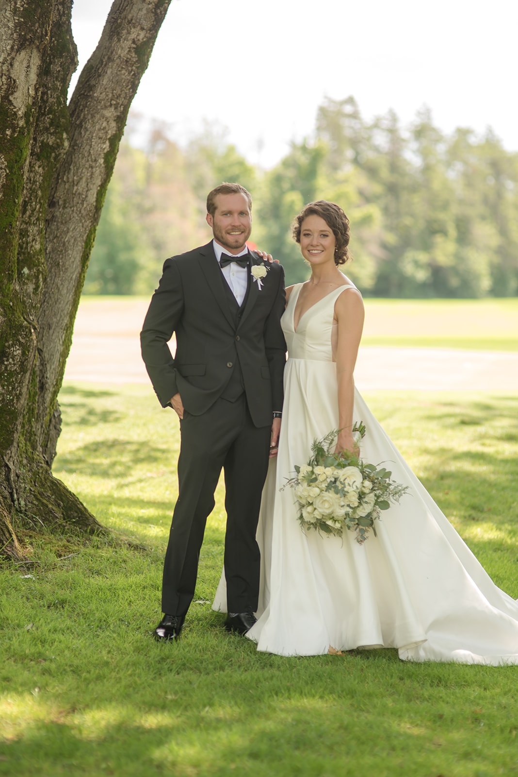 Hannah  And  Devon 19, Crystal Mountain, Coordination, Photos By Oden And Janelle wedding floral photo