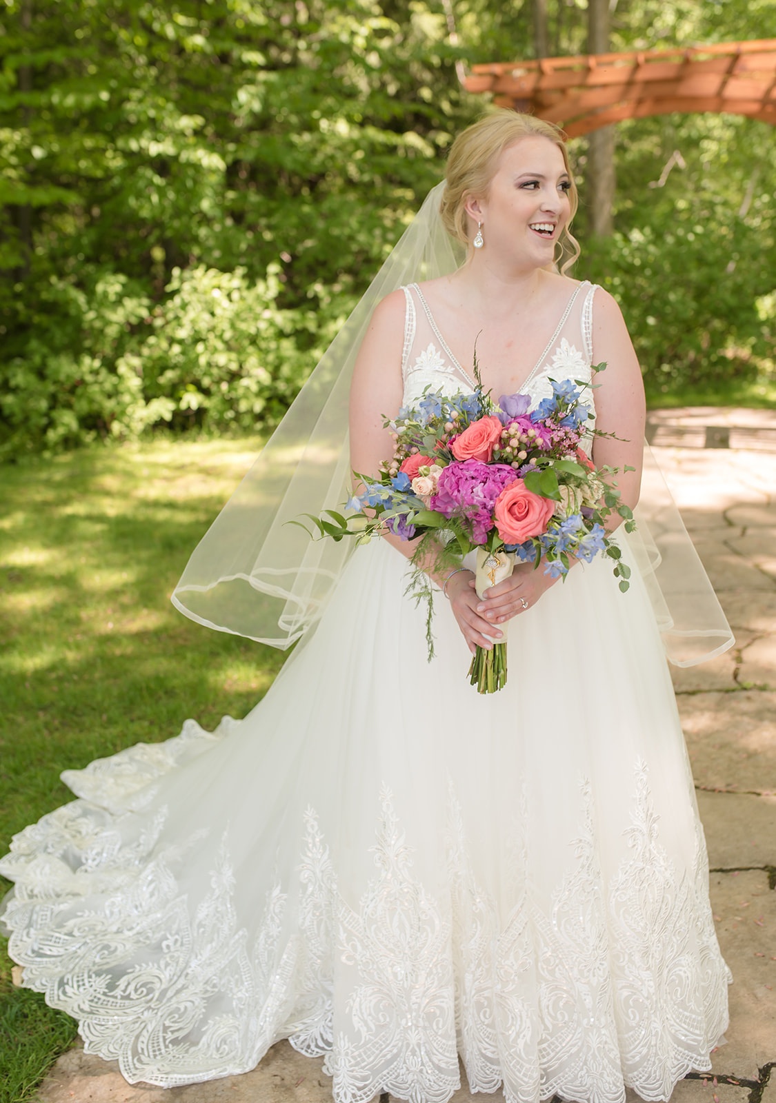Taylor  And  Casey, Crystal Mountain, Coordination, Photos By Oden And Janelle wedding floral photo